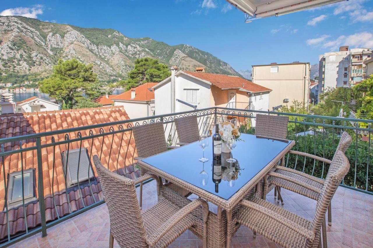 Seafoam Apartment Kotor Ngoại thất bức ảnh