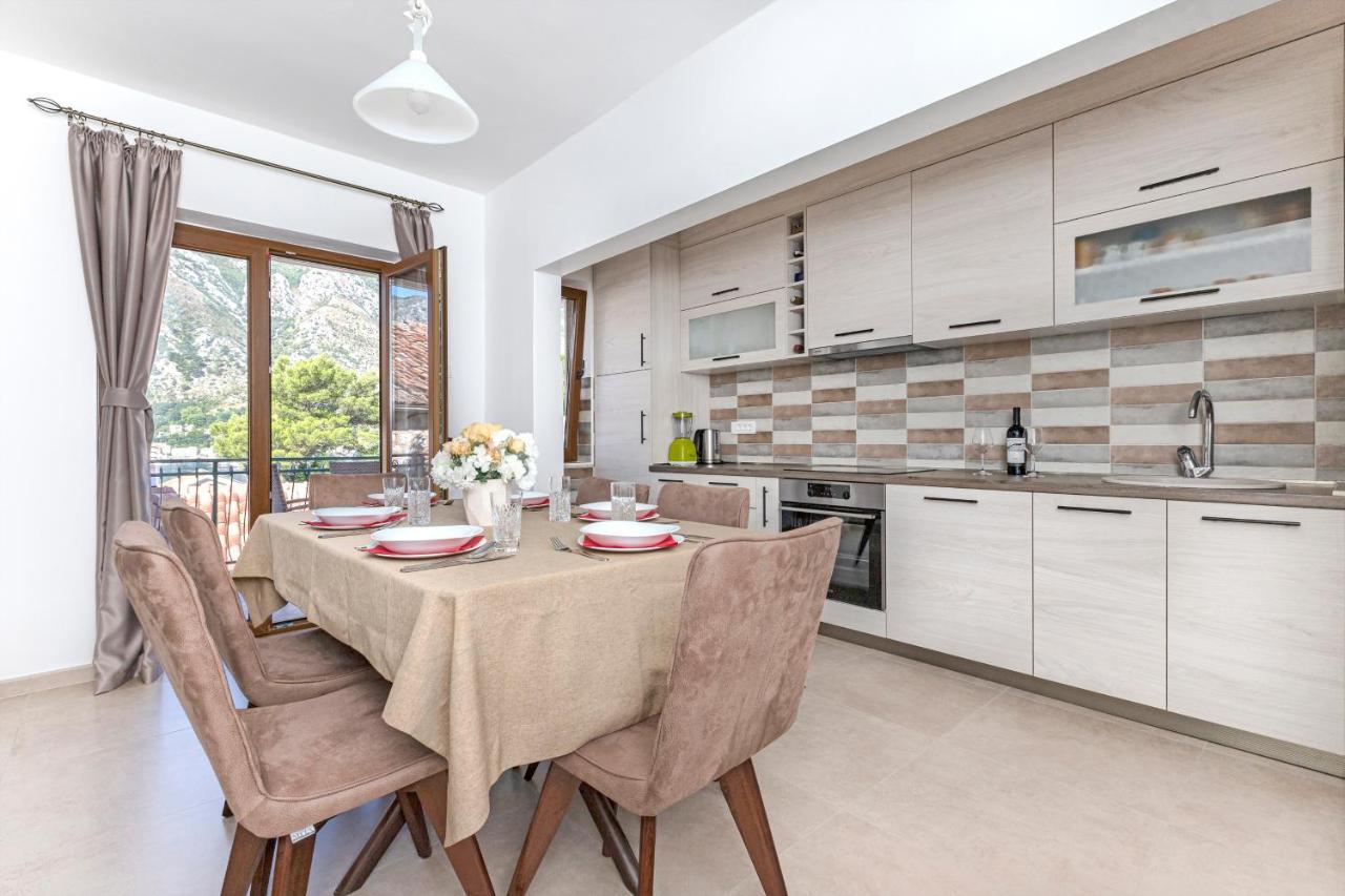 Seafoam Apartment Kotor Ngoại thất bức ảnh